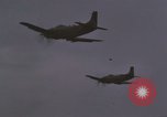 Image A-1H Skyraider aéronefs Vietnam, 1967, de la seconde 4 séquences d'archives historiques vidéo 65675075415