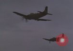 Image A-1H Skyraider aéronefs Vietnam, 1967, de la seconde 7 séquences d'archives historiques vidéo 65675075415