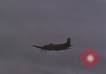 Image A-1H Skyraider aéronefs Vietnam, 1967, de la seconde 30 séquences d'archives historiques vidéo 65675075415