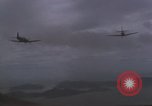 Image Force aérienne vietnamien 524e Escadron de chasse Skyraider sur une mission Vietnam, 1967, de la seconde 18 séquences d'archives historiques vidéo 65675075416