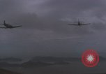 Image Force aérienne vietnamien 524e Escadron de chasse Skyraider sur une mission Vietnam, 1967, de la seconde 23 séquences d'archives historiques vidéo 65675075416