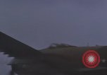 Image Force aérienne vietnamien 524e Escadron de chasse Skyraider sur une mission Vietnam, 1967, de la seconde 28 séquences d'archives historiques vidéo 65675075416