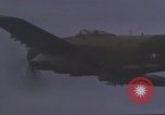 Image Force aérienne vietnamien 524e Escadron de chasse Skyraider sur une mission Vietnam, 1967, de la seconde 37 séquences d'archives historiques vidéo 65675075416