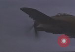 Image Force aérienne vietnamien 524e Escadron de chasse Skyraider sur une mission Vietnam, 1967, de la seconde 38 séquences d'archives historiques vidéo 65675075416