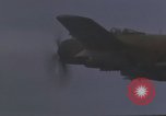 Image Force aérienne vietnamien 524e Escadron de chasse Skyraider sur une mission Vietnam, 1967, de la seconde 43 séquences d'archives historiques vidéo 65675075416
