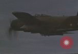 Image Force aérienne vietnamien 524e Escadron de chasse Skyraider sur une mission Vietnam, 1967, de la seconde 51 séquences d'archives historiques vidéo 65675075416