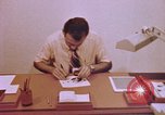 Image dactylotechnicien United States USA, 1969, de la seconde 54 séquences d'archives historiques vidéo 65675075439