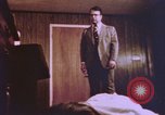 Image pistolet comme preuves matérielles United States USA, 1969, de la seconde 5 séquences d'archives historiques vidéo 65675075440