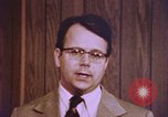 Image pistolet comme preuves matérielles United States USA, 1969, de la seconde 42 séquences d'archives historiques vidéo 65675075440
