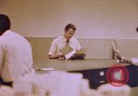 Image pistolet comme preuves matérielles United States USA, 1969, de la seconde 49 séquences d'archives historiques vidéo 65675075440
