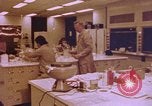 Image pistolet comme preuves matérielles United States USA, 1969, de la seconde 53 séquences d'archives historiques vidéo 65675075440