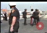 Image Les Afro-Américains protester KKK Mobile Alabama USA, 1977, de la seconde 32 séquences d'archives historiques vidéo 65675075443