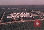 Image les agents d'application de la loi fédérale Quantico Virginia USA, 1972, de la seconde 11 séquences d'archives historiques vidéo 65675075444