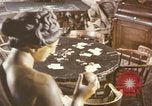 Image Saloon reconstruit et casino de 1800 Montana United States USA, 1966, de la seconde 35 séquences d'archives historiques vidéo 65675075463