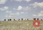 Image Train locomotive à vapeur émet de la fumée noire United States USA, 1966, de la seconde 20 séquences d'archives historiques vidéo 65675075465