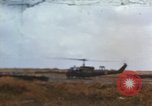 Standbild United States Soldaten Vietnam, 1968, aus Sekunde 1 historischem Filmmaterial Videoclip 65675075467