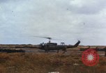 Standbild United States Soldaten Vietnam, 1968, aus Sekunde 14 historischem Filmmaterial Videoclip 65675075467