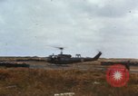 Standbild United States Soldaten Vietnam, 1968, aus Sekunde 21 historischem Filmmaterial Videoclip 65675075467