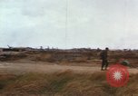 Standbild United States Soldaten Vietnam, 1968, aus Sekunde 36 historischem Filmmaterial Videoclip 65675075467