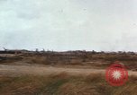 Standbild United States Soldaten Vietnam, 1968, aus Sekunde 39 historischem Filmmaterial Videoclip 65675075467