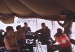 Standbild United States Soldaten Vietnam, 1968, aus Sekunde 45 historischem Filmmaterial Videoclip 65675075467