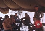 Standbild United States Soldaten Vietnam, 1968, aus Sekunde 49 historischem Filmmaterial Videoclip 65675075467