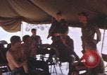 Standbild United States Soldaten Vietnam, 1968, aus Sekunde 58 historischem Filmmaterial Videoclip 65675075467