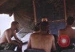 Standbild United States Soldaten Vietnam, 1968, aus Sekunde 62 historischem Filmmaterial Videoclip 65675075467