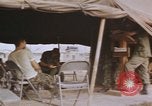 Standbild USA Soldaten Vietnam, 1968, aus Sekunde 48 historischem Filmmaterial Videoclip 65675075468