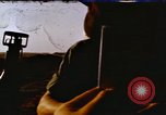 Standbild UH-1B Iroquois Hubschrauber Vietnam, 1968, aus Sekunde 1 historischem Filmmaterial Videoclip 65675075470