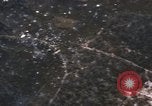 Standbild UH-1B Iroquois Hubschrauber Vietnam, 1968, aus Sekunde 8 historischem Filmmaterial Videoclip 65675075470
