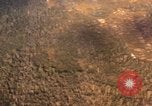 Standbild UH-1B Iroquois Hubschrauber Vietnam, 1968, aus Sekunde 54 historischem Filmmaterial Videoclip 65675075470