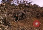 Standbild USA Soldaten Vietnam, 1968, aus Sekunde 22 historischem Filmmaterial Videoclip 65675075471