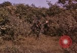 Standbild USA Soldaten Vietnam, 1968, aus Sekunde 57 historischem Filmmaterial Videoclip 65675075471