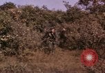 Standbild USA Soldaten Vietnam, 1968, aus Sekunde 58 historischem Filmmaterial Videoclip 65675075471