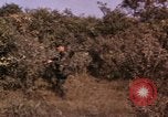 Standbild USA Soldaten Vietnam, 1968, aus Sekunde 61 historischem Filmmaterial Videoclip 65675075471