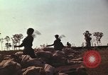 Immagine di Soldati montagnard Bu Gia Vietnam, 1963, secondo 10 filmato di repertorio 65675075481