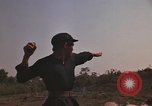 Immagine di Soldati montagnard Bu Gia Vietnam, 1963, secondo 31 filmato di repertorio 65675075481