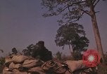 Immagine di Soldati montagnard Bu Gia Vietnam, 1963, secondo 42 filmato di repertorio 65675075481