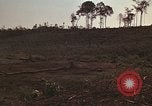 Immagine di Soldati montagnard Bu Gia Vietnam, 1963, secondo 46 filmato di repertorio 65675075481