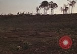 Immagine di Soldati montagnard Bu Gia Vietnam, 1963, secondo 49 filmato di repertorio 65675075481