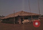Immagine di Soldati montagnard Bu Gia Vietnam, 1963, secondo 6 filmato di repertorio 65675075482