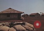 Immagine di Soldati montagnard Bu Gia Vietnam, 1963, secondo 28 filmato di repertorio 65675075482