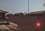 Immagine di Soldati montagnard Bu Gia Vietnam, 1963, secondo 30 filmato di repertorio 65675075482
