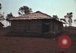 Immagine di Soldati montagnard Bu Gia Vietnam, 1963, secondo 41 filmato di repertorio 65675075482
