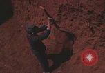 Immagine di Soldati montagnard Bu Gia Vietnam, 1963, secondo 57 filmato di repertorio 65675075482
