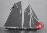 Standbild Racing schoner Gertrude L Thebaud Gloucester Massachusetts USA, 1930, aus Sekunde 18 historischem Filmmaterial Videoclip 65675075495