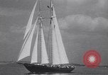 Standbild Racing schoner Gertrude L Thebaud Gloucester Massachusetts USA, 1930, aus Sekunde 27 historischem Filmmaterial Videoclip 65675075495