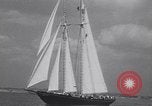 Standbild Racing schoner Gertrude L Thebaud Gloucester Massachusetts USA, 1930, aus Sekunde 29 historischem Filmmaterial Videoclip 65675075495