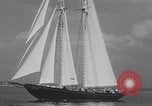 Standbild Racing schoner Gertrude L Thebaud Gloucester Massachusetts USA, 1930, aus Sekunde 34 historischem Filmmaterial Videoclip 65675075495